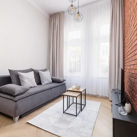 Apartment Industrial Black & Browstrone Loft - Old Town Krakow