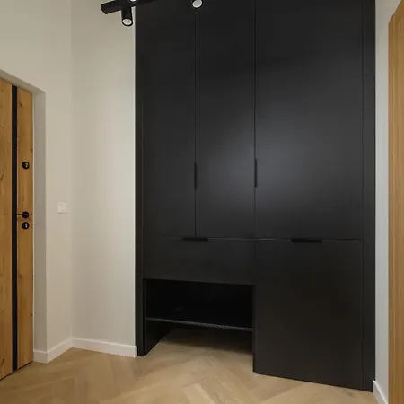 Apartment Industrial Black & Browstrone Loft - Old Town Krakow